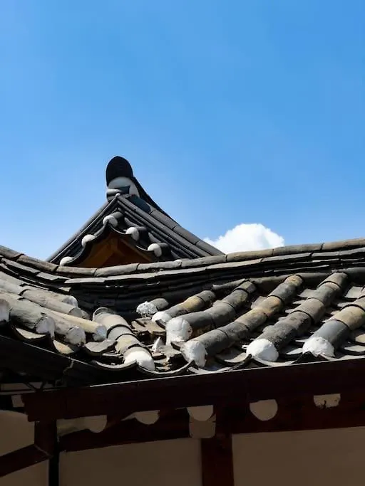 Youngchoo Hanok Stay Seoul