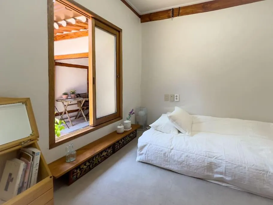 Youngchoo Hanok Stay Seoul Guest house